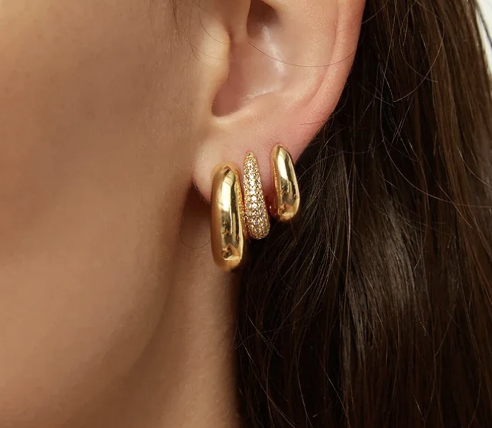 Camille Hoops, alternate view
